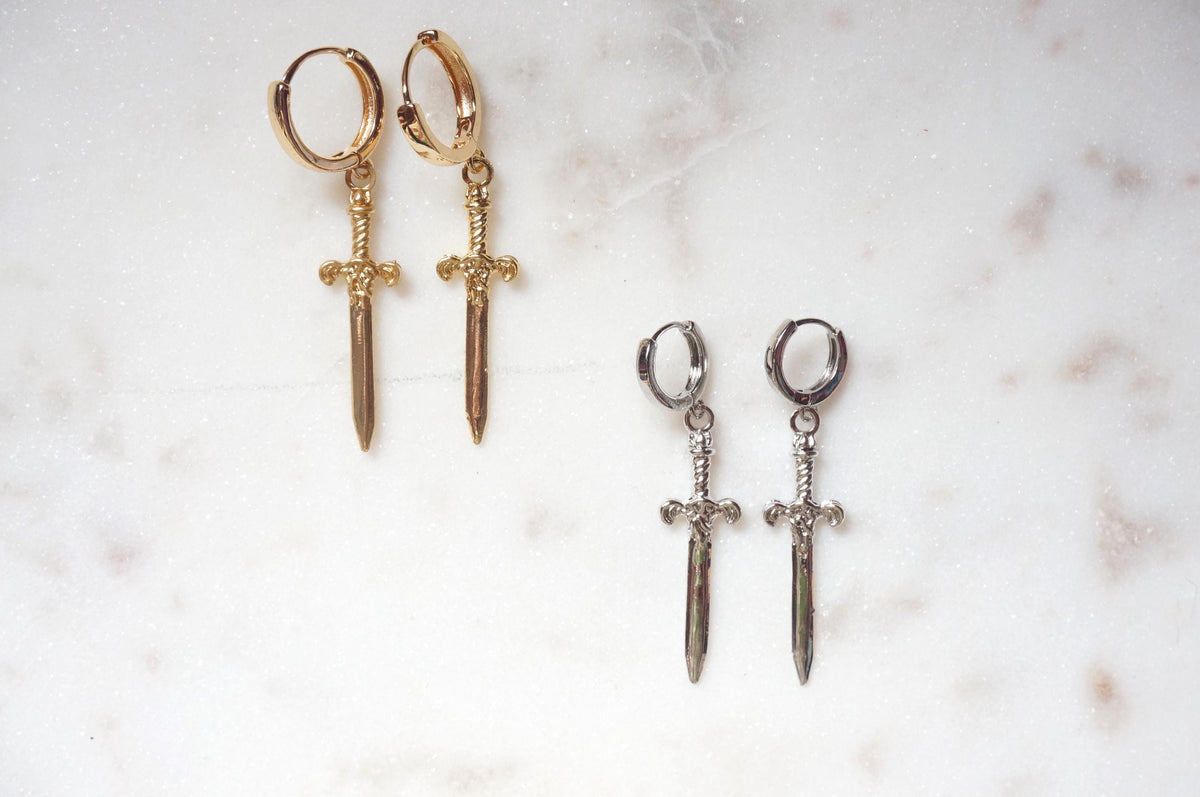 Gold/Silver/Gunmetal Antique Dagger SINGLE Huggie Hoop Earring / Tarot Sword Earring SINGLE
