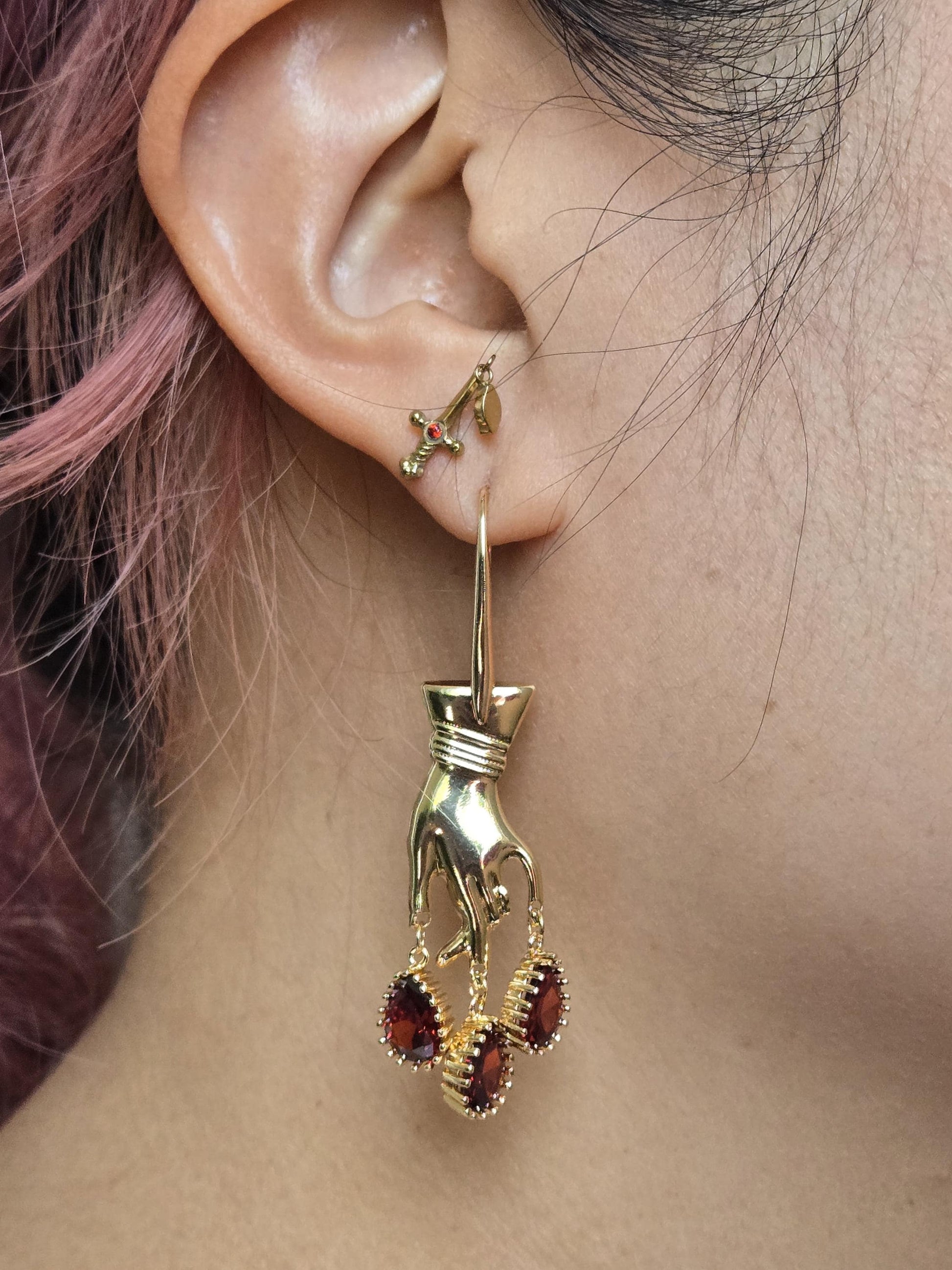 MACBETH Hand and Blooddrop earrings