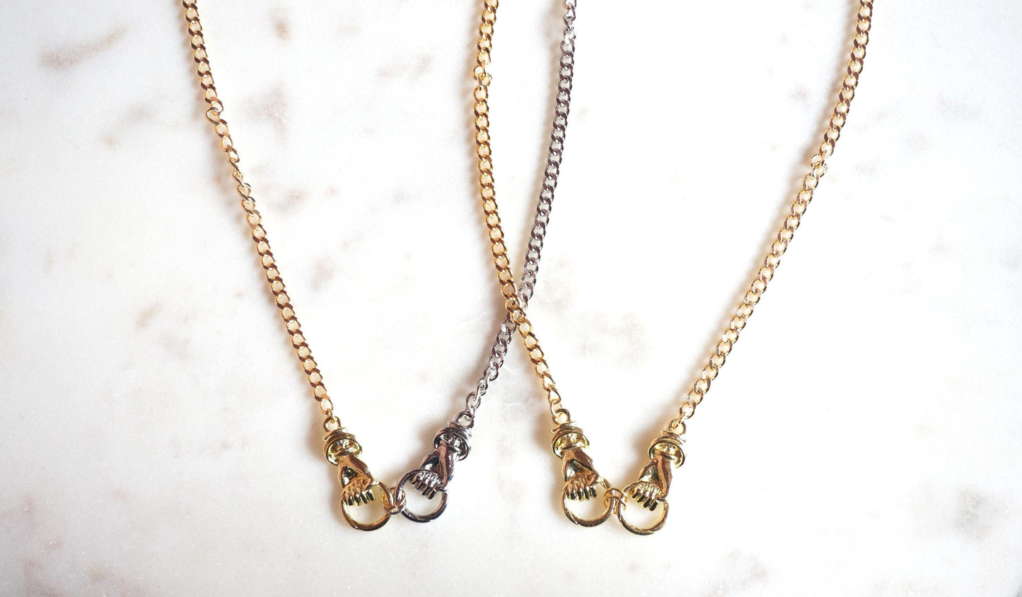 HAND IN HAND Gold/Mixed metal Plated Chunky Chain Necklace