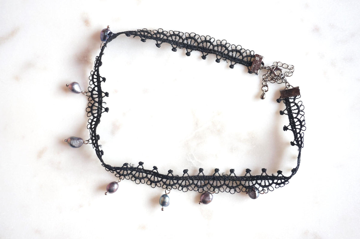 KATE White/Black Lace with Teardrop Freshwater Pearls/Peacock dyed freshwater pearls Choker Necklace