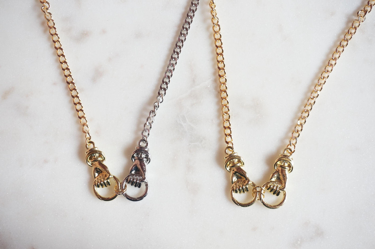 HAND IN HAND Gold/Mixed metal Plated Chunky Chain Necklace