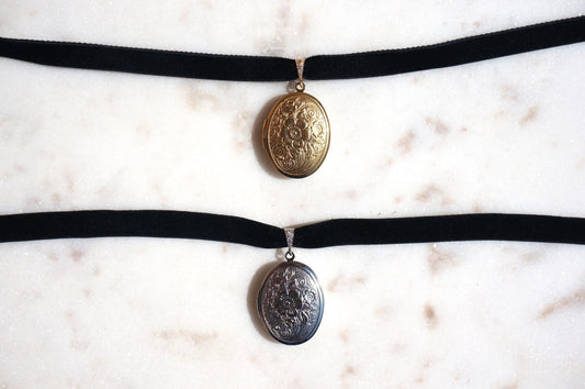 Botanical Oval Locket Stretch Choker