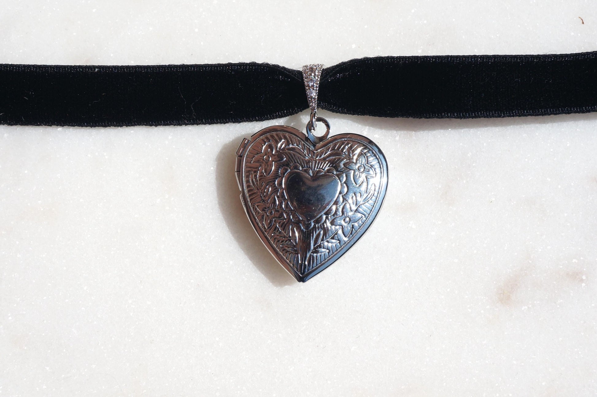Silver/Gold Heart Locket Black/Purple Stretch Velvet Choker
