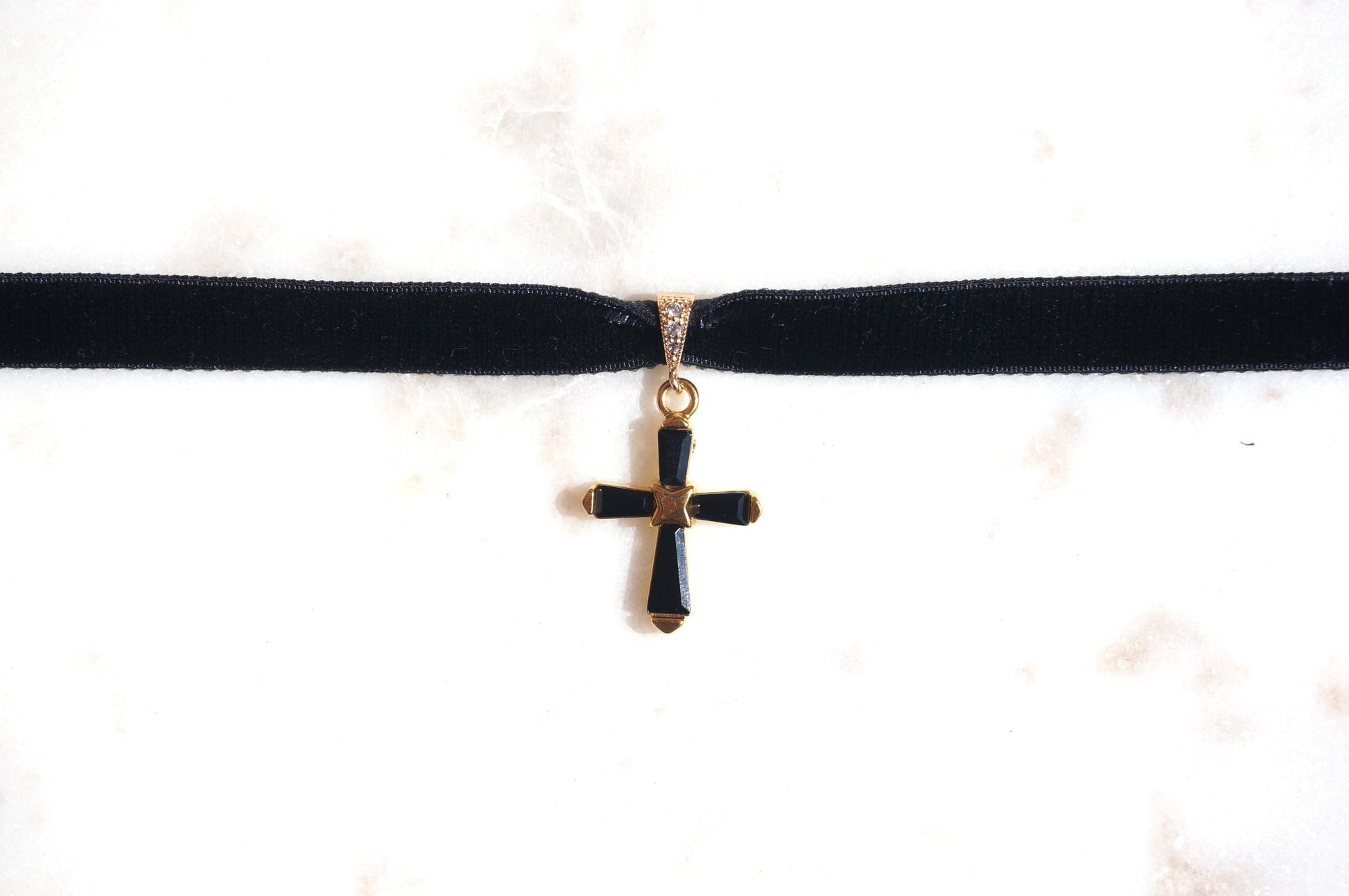 Black Crystal Cross Stretch Velvet Choker