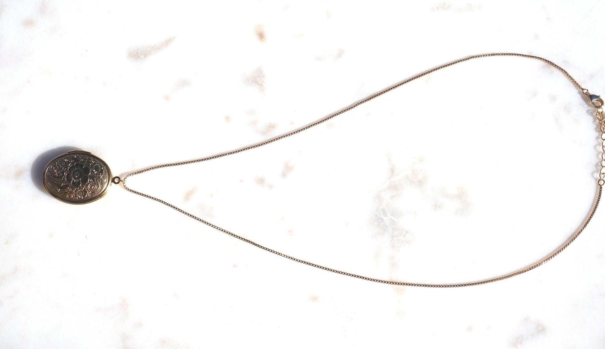 Gold/Silver Botanical Oval Locket Necklace