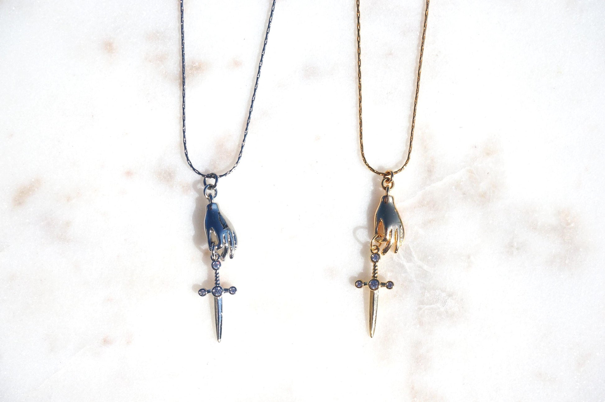 Tiny sword necklace gold/silver / dainty dagger necklace