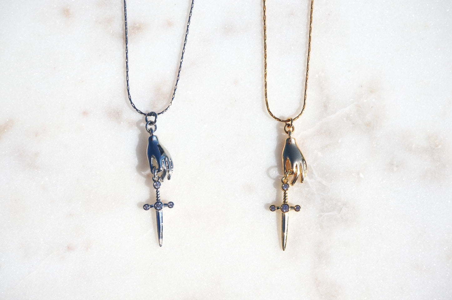 Tiny sword necklace gold/silver / dainty dagger necklace