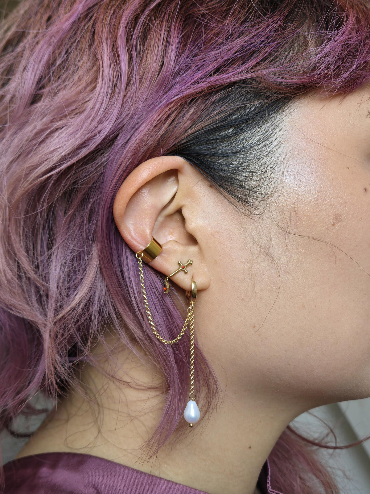 VIVIENNE Gold/Silver pearl Chain Earrings