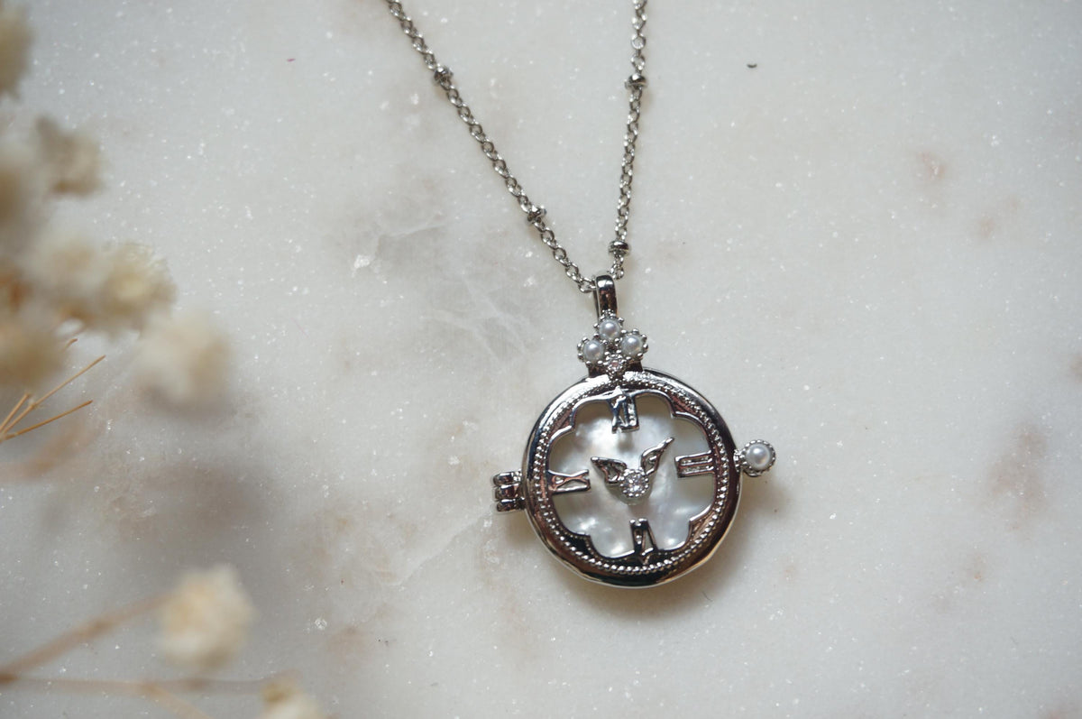 Sacred Heart Mother of Pearl Dainty Necklace