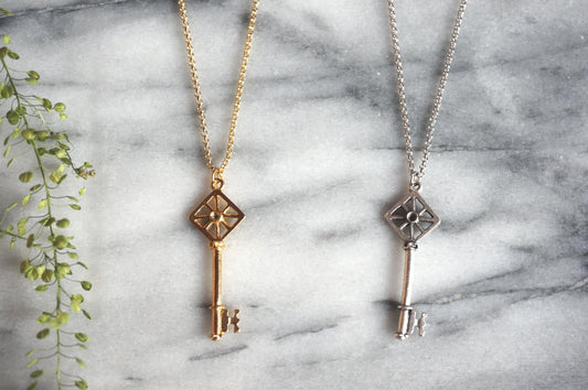 Antique Key Gold/Silver Necklace