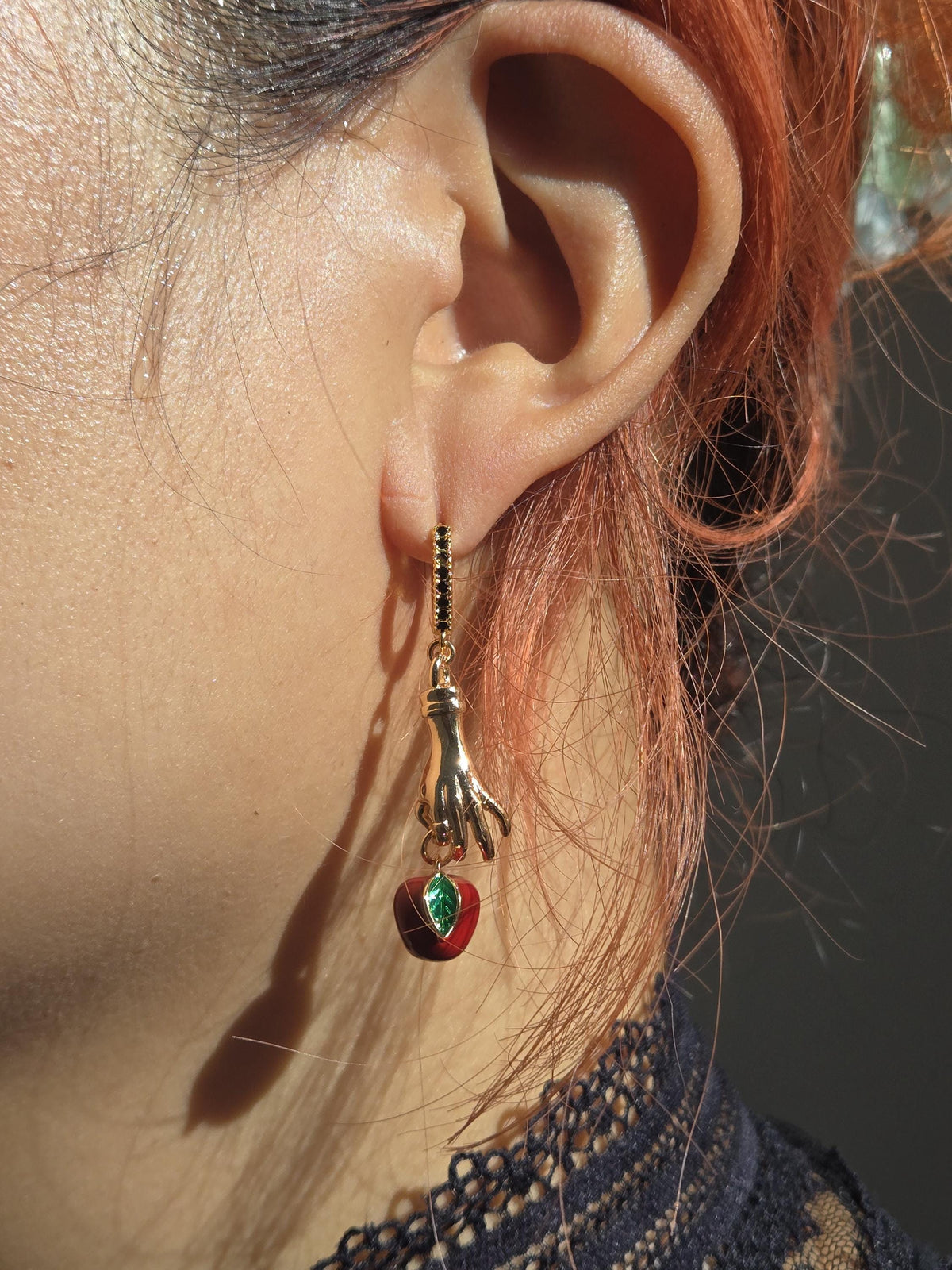EVE Snake and Apple Mismatched Hoop Earrings