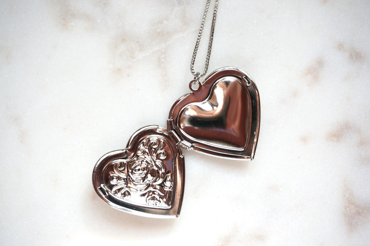 Antique Style Botanical Heart Locket Gold/Silver Necklace