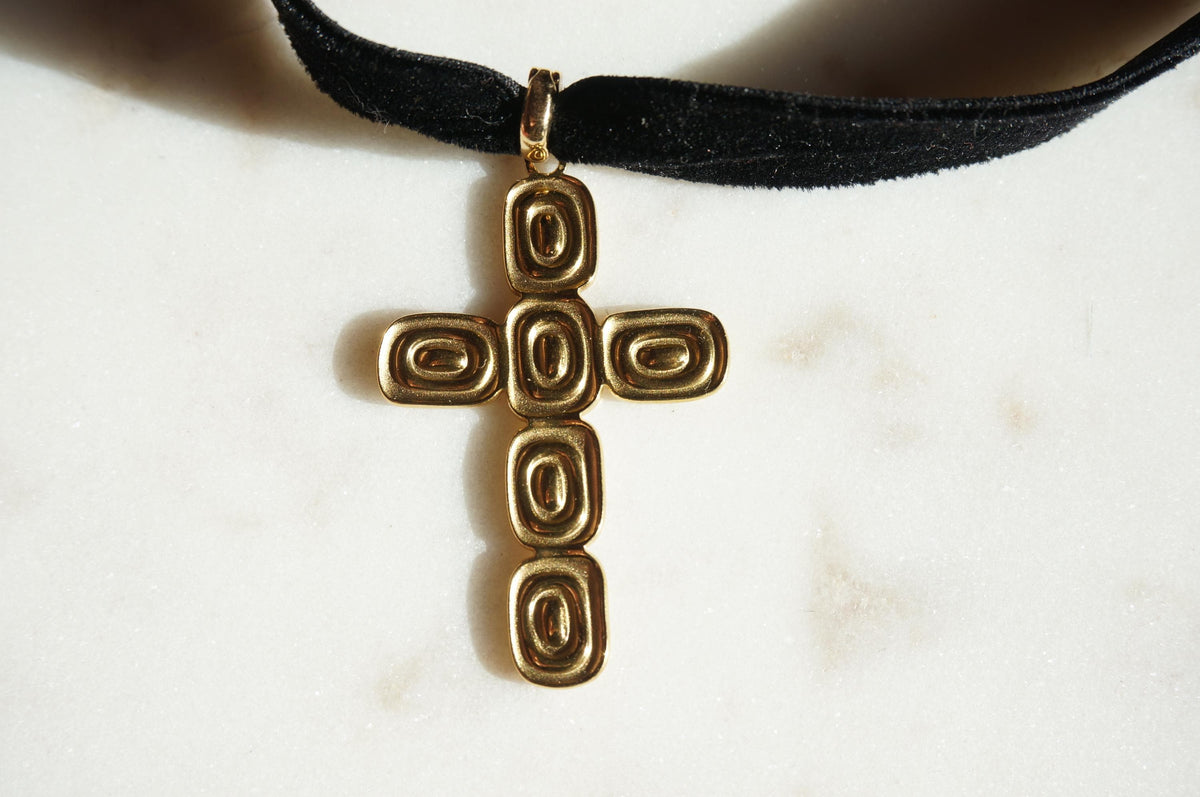 Chunky Cross Thick Stretch Velvet Choker