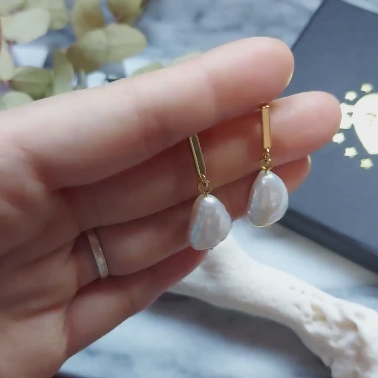 Minimal Pearldrop Earrings/ Genuine Pearl Earrings