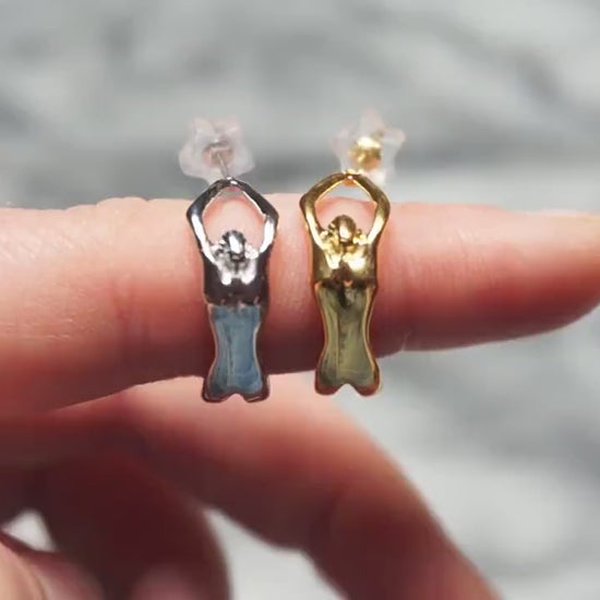 ACROBAT Female Body Hoop Earrings / Gold/Silver Hoops