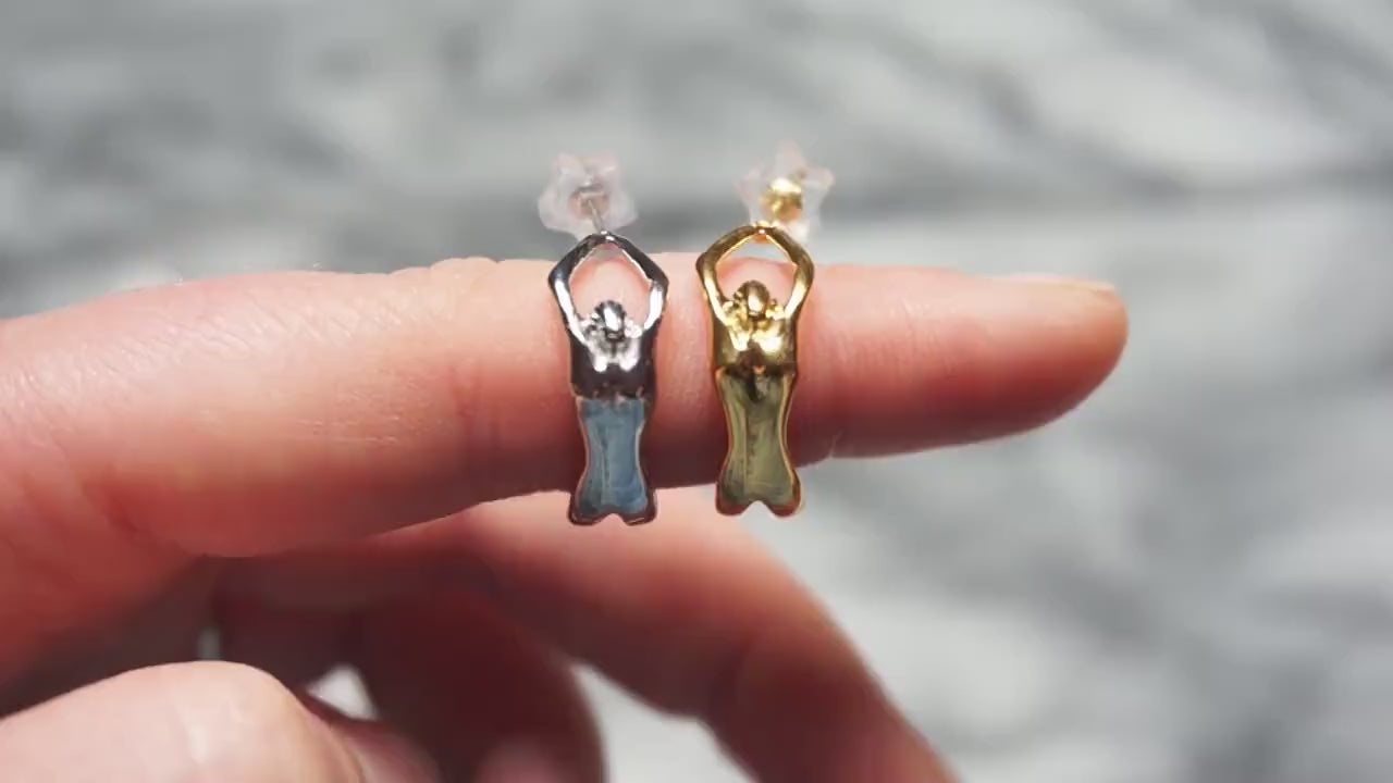 ACROBAT Female Body Hoop Earrings / Gold/Silver Hoops