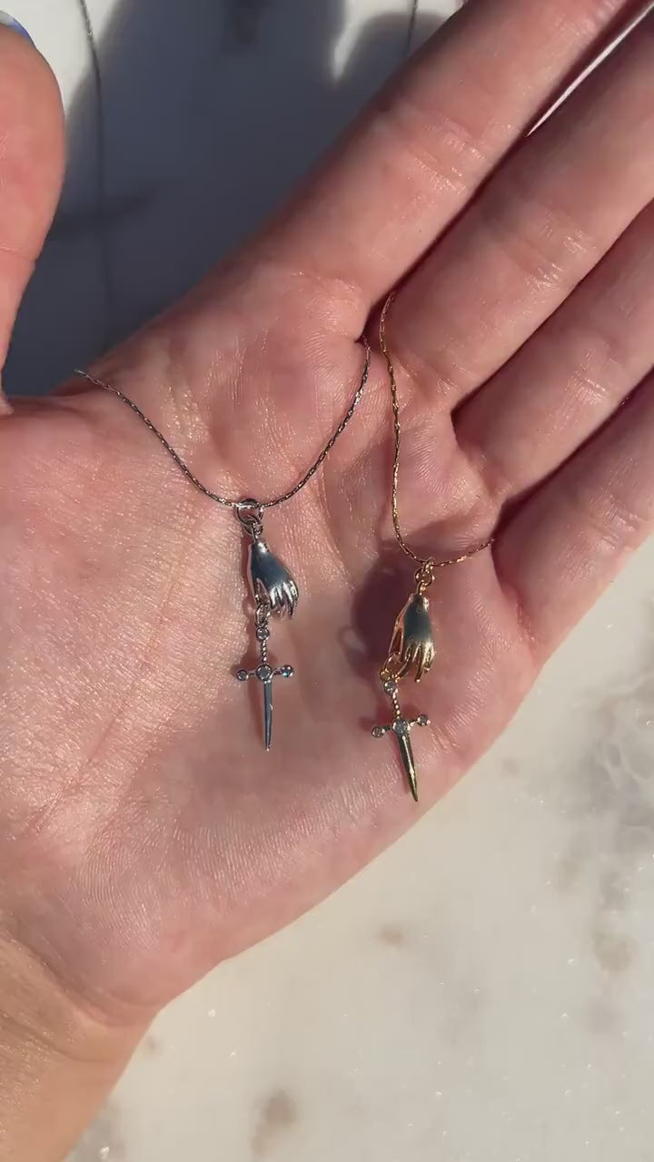 Tiny sword necklace gold/silver / dainty dagger necklace