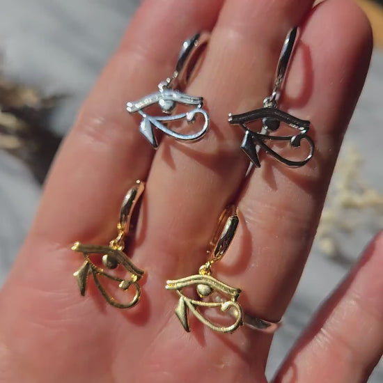 Eye of horus huggies