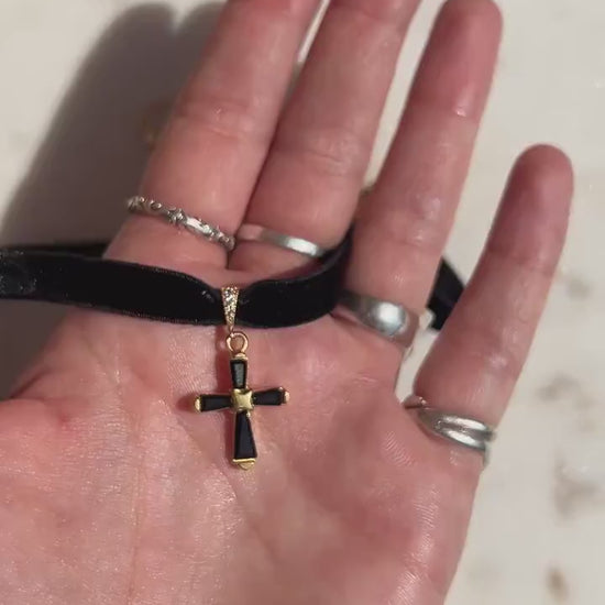 Black Crystal Cross Stretch Velvet Choker