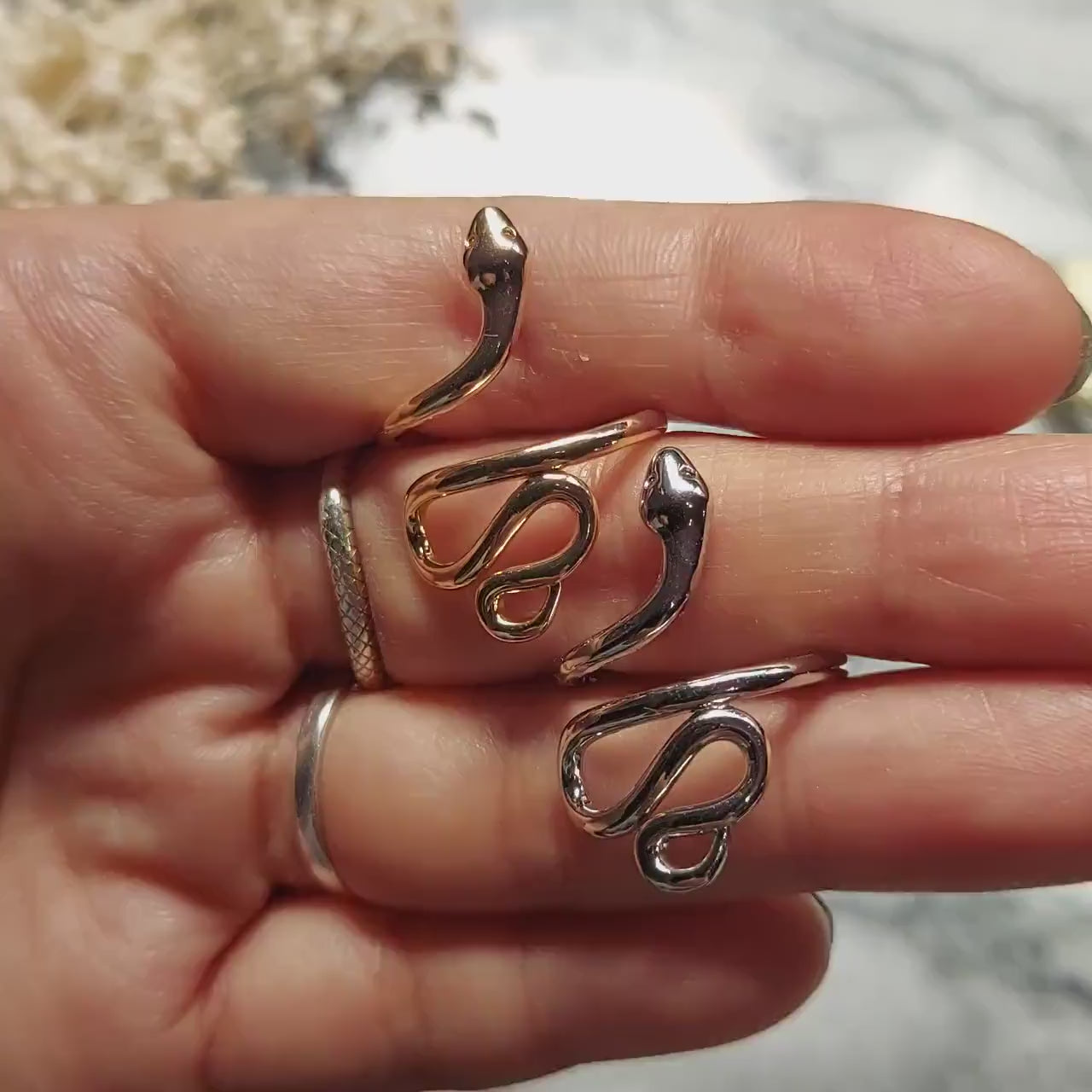 Adjustable Snake Ring in Gold / Silver