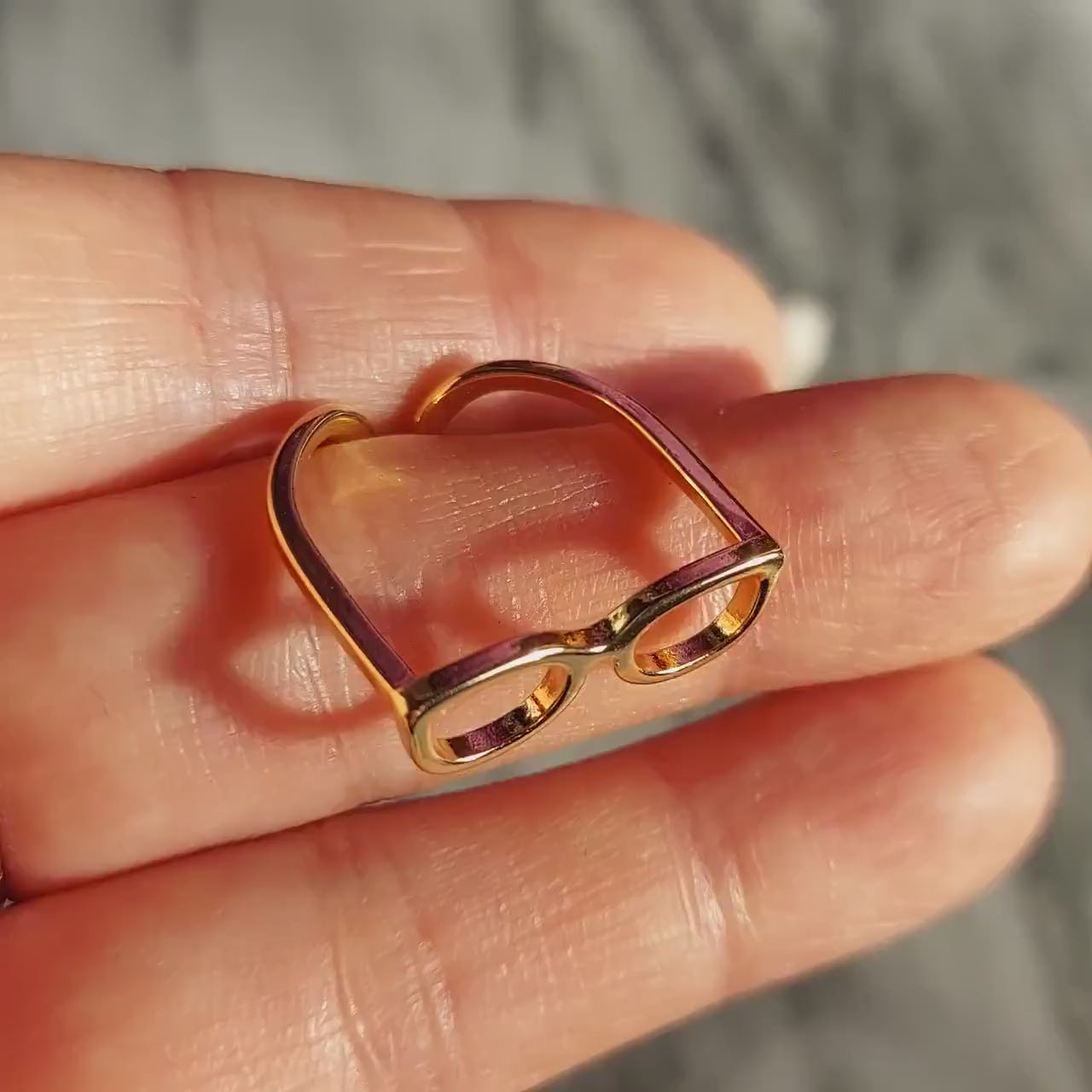 MIRANDA Gold Glasses Adjustable Ring