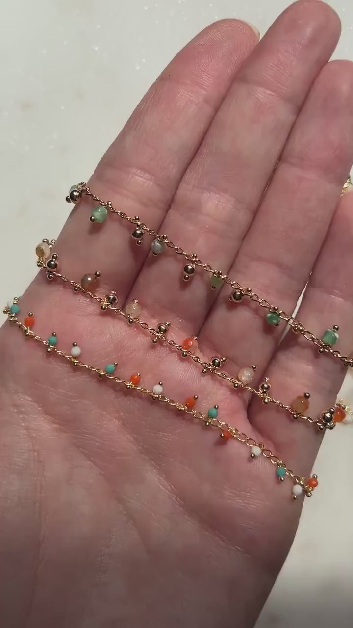 Gold Beaded Chain Choker in Green / Amber