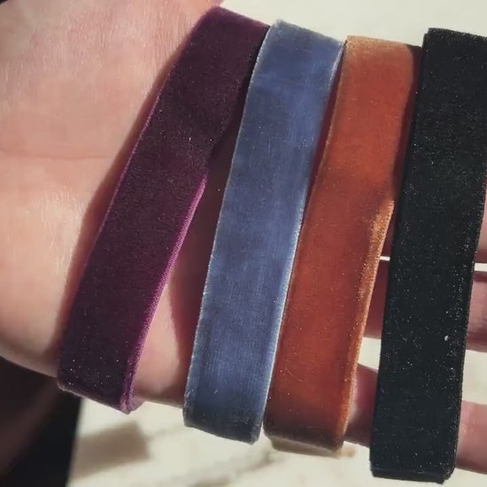 Simple Thick Stretch Velvet Choker