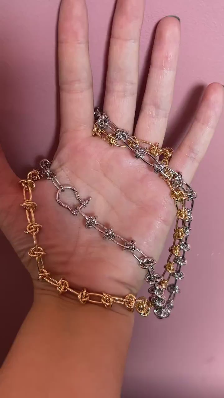 SORA Barbed Wire Style Carabiner Choker Waterproof Necklace